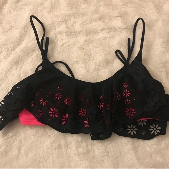 Victoria’s Secret Pink Bikini Top - Picture 1 of 3